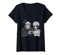 Mujer Signo de Amor Entre Bigfoot y Alien Sasquatch, Bigfoot Alien Heart Camiseta Cuello V