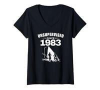 Mujer Sin supervisión Desde 1983 Retro 70s 80s Kid Nostalgia Cumpleaños Camiseta Cuello V