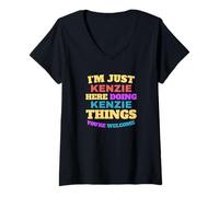 Mujer Solo Soy Kenzie Haciendo Cosas de Kenzie Eres Bienvenido Camiseta Cuello V