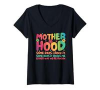 Mujer Sometimes I Rock it Motherhood Retro Mom Mother's Day Camiseta Cuello V