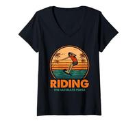 Mujer Surfeando, Montando el Arte definitivo de Force Sunset Wave Ride Camiseta Cuello V