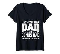 Mujer Tengo Dos títulos papá y papá Extra y yo rockeo Ambos Camiseta Cuello V