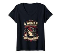 Mujer Una Mujer no Puede Sobrevivir Solo con Vino Ella también Necesita un Gato Camiseta Cuello V
