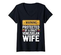 Mujer Warning Protected by A Crazy Venezuelan Wife Camiseta Cuello V