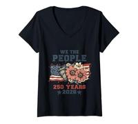 Mujer We The People 250 Years 2026 Patriotic Floral USA Flag Camiseta Cuello V