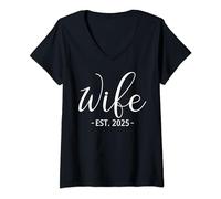 Mujer Wife Est 2025 Just Married Couple Honeymoon Wedding Women's Camiseta Cuello V