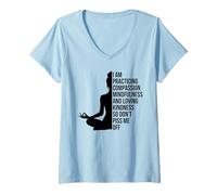 Mujer Yoga Meditando Práctica mística Compasión curación Camiseta Cuello V