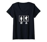 Mujer Your Wife My Wife Funny Women Guitarrista acústica Camiseta Cuello V