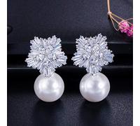 Mujeres de la nieve Big Gold Pendientes de perlas blancas con Zirconia Cúbica Navidad
