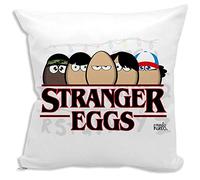 mundohuevo Cojin Decorativo, Original y Personalizado, Series, Personajes Famosos. Incluye Relleno. Stranger Things. 42,5 X 42,5 cm. Cojines con Agradable Tacto de Algodon.