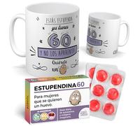 mundohuevo Pack Regalo 60 Años Mujer: Taza Divertida “Estás Estupenda, ya tienes 60 y no los aparentas” + Caramelos de Broma Estupendina | Detalle Original y Gracioso para Cumpleaños Especial