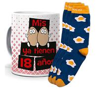 mundohuevo Taza y trio de calcetines, originales y personalizados, regalo 18 cumpleaños. Mis huevos ya tienen 18 años. 1 calcetin gratis por el que se te pierde