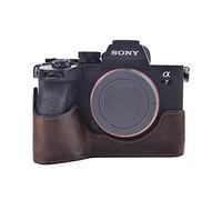 MUZIRI KINOKOO Funda para Cámara Sony A7V/A7RV/A7 IV, Media Funda de Cuero Genuino Estilo Retro para Sony Alpha 7V/A7M5/A7R5/A7RM5/A7M4 con Base Abierta y Diseño de Empuñadura - Café