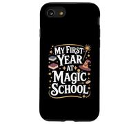 My First Year at Magic School 1st Grade Wizard Boys Girls Carcasa para iPhone SE (2020) / 7 / 8