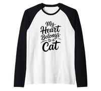 My Heart Belongs To A Cat Camiseta Manga Raglan