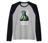 My Tummy Hurts and I'm at the Government Protest Resist Flag Camiseta Manga Raglan