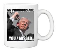 MyCozyCups My Pronouns Are You Missed Trump 2024 - Taza de café de cerámica de 325 ml, taza de café Donald Trump Fist Pump Never Surrender Butler Pennsylvania Rally, Shot Failed Intent Assassination