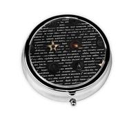 Mysterious Text A Round Mini Pastillero con tres compartimentos para almacenar vitaminas, aceite de pescado y suplementos nutricionales.