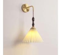 MYUYEE Applique Nordica - Paralume In Tessuto Plissettato, Ottone E Legno Di Noce - Lampada Da Parete Scandinava Di Metà Secolo per Camera Da Letto, Soggiorno, Corridoio - (Diametro 23 Cm)