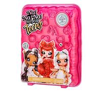 Na! Na! Na! Surprise Na Na Na Surprise Teens Serie 3 - Keiko Koinobori - Muñeca de Tela de 28 cm Que Puede posar - Incluye Ropa y Accesorios inspirados en los Peces Koi - Edad: 5+ años