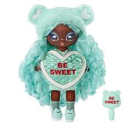Na! Na! Na! Surprise Serie Sweetest Heart- CYNTHIA SWEETS - Muñeca de peluche verde con pelo verde, vestido en forma de corazón y cepillo - Para coleccionar - regalo para niños a partir de 5 años