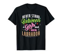 Nada se interpone Entre una niña y un Labrador Camiseta