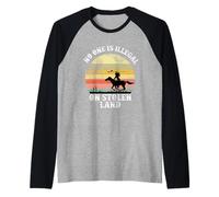Nadie es Ilegal en Regalos de Tierras robadas para nativos Americanos Camiseta Manga Raglan