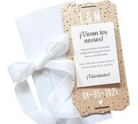 nagu® Boda. Regalos para Novios. Tarjeta Regalo Personalizada para Felicitar a los Novios o Regalos Invitados Boda de Madera, con Lazo, Sobre, Soporte y Letras Para Regalar Foto o Dinero