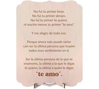 nagu® Regalo San Valentín Hombre o Mujer | Tarjeta Aniversario Pareja | Postal de madera 11 x 15 cm con soporte. Regalo romántico para novio/novia, aniversario, cumpleaños o simplemente porque sí.