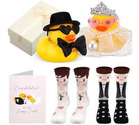 Namalu Set de Regalo de Boda con 2 Patos para Novia y Novio, 2 Pares de Calcetines de Boda y Tarjetas de Felicitación, Regalo Divertido para Recién Casados, Compromiso o Boda (Estilo novelesco)