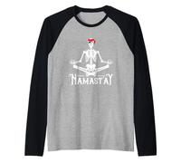 Namast'ay Yoga Pirata Juego de palabras Yogi Profesor Meditación Halloween Camiseta Manga Raglan