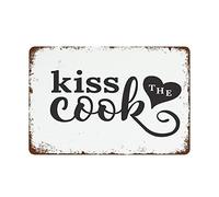 NAMEY Divertido letrero de metal de estaño vintage con texto en inglés "Kiss The Cook Kiss The Cook", decoración artística de cocina, beso el cocinero, 8 x 12 pulgadas, adecuado para el hogar, cocina