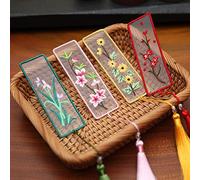 Namvo - Juego de 4 marcapáginas de Punto de Cruz con Aros de Bordado de 16,5 cm, marcapáginas de Flores, Bordado Artesanal, borlas, Marcas de Libros, Punto de Cruz, Regalos de Arte