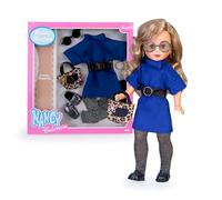 Nancy Colección Conjunto Luxury Shopping, Nuevo Modelo de Prendas para Muñecas, Elegantes y con Estilo, Se Compone por un Vestido Azul Eléctrico y Leotardos Negros, 4 Accesorios, Famosa (NAL17000)