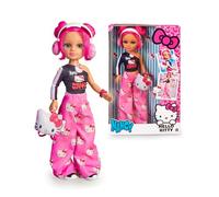 Nancy Fashion Hello Kitty - Muñeca de Moda Urbana con Cabello Rosa en Moños, Outfit Trendy con Camiseta Negra y Pantalones Anchos, Incluye Mochila y Auriculares, +3 años, Famosa (NACA9000)