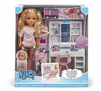 Nancy Un día de Belleza, Muñeca de Pelo Rizado con un tocador de Maquillaje y Peinados, Juego con Accesorios y Pegatinas para Decorar, Recomendado a Partir de 3 años, Multicolor