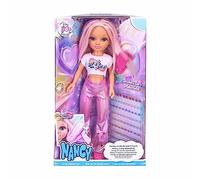 Nancy - Un día de Look Brillante, muñeca de Pelo Rosa, Juego para peinar y Decorar el Pelo, Crear diseños con Brillos, máquina de Gemas, 100 Accesorios, niños y niñas Desde 3 años, Famosa (NAC45000)