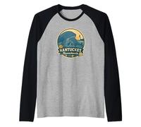 Nantucket MA Faro de Ballena Azul Madre y Becerro Camiseta Manga Raglan