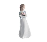 NAO De Todo Corazón. Figura Decorativa de Porcelana Brillo en Tonos Pastel. Figurita Ornamental de Niña con Chaqueta de Color Azul y Detalle de Corazón Rosa para Decoración del Hogar