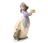 NAO Figura El Cumpleaños del Perrito (Edición ESP.). Niña de Porcelana