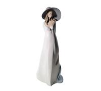 NAO Figura Sol De Primavera. Mujer de Porcelana