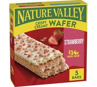 Nature Valley Barras de oblea cremosas y crujientes de fresa hechas con grano entero, caja de 5 barras de 6.5 onzas