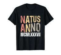Natus Anno 1987 - Números Romanos de cumpleaños Retro MCMLXXXVII Camiseta gráfica económica