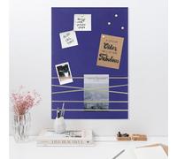 Navaris Tablero Colgante para Fotos - Cartelera para Poner Notas de Terciopelo - Portafotos de 44 x 30 CM con Cuerda para Colgar y 6X chincheta - Azul Oscuro