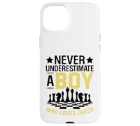 Never Underestimate A Boy Who Loves Chess Carcasa para iPhone 15 Plus