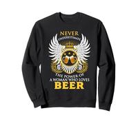 Never Underestimate A Woman Who Loves Beer Team Drinking Sudadera
