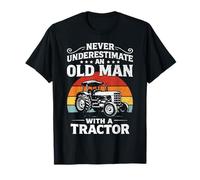 Never Underestimate an Old Man with a Tractor Camiseta