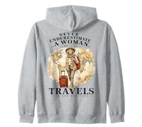 Never Underestimate Woman Who Still Travels in Her 80s Sudadera con Capucha