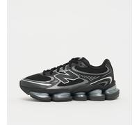 New Balance 2000 negro 40