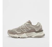 New Balance 9060 marrón 37.5